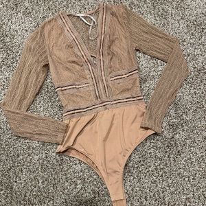 Lulus lace bodysuit size small